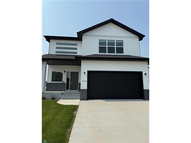 Building Photo - 5476 Lori Ln W
