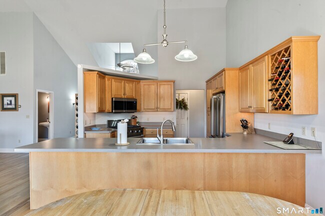 Building Photo - 7 Lower County Rd