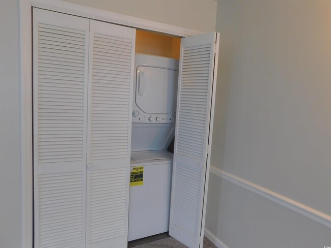 Building Photo - 3700 Golf Colony Ln