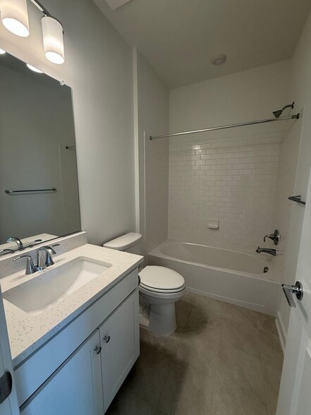 Building Photo - 1309 Bracken Ln