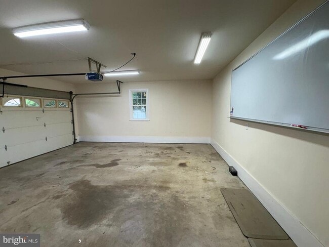 Building Photo - 5301 New Church Ct