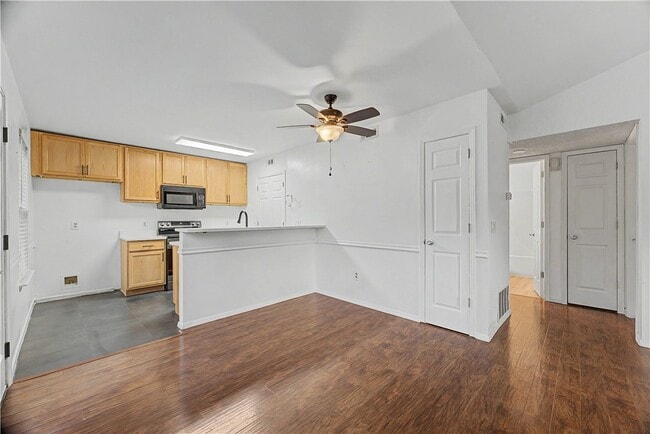 Building Photo - 4805 Bonita Pl
