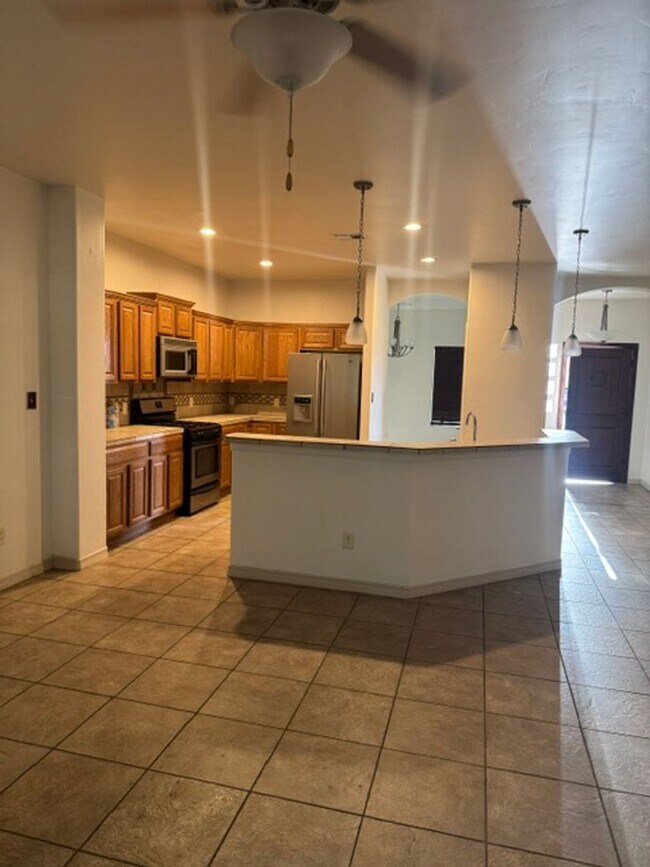 Building Photo - Three Bedroom, 2 Bath Home For Rent