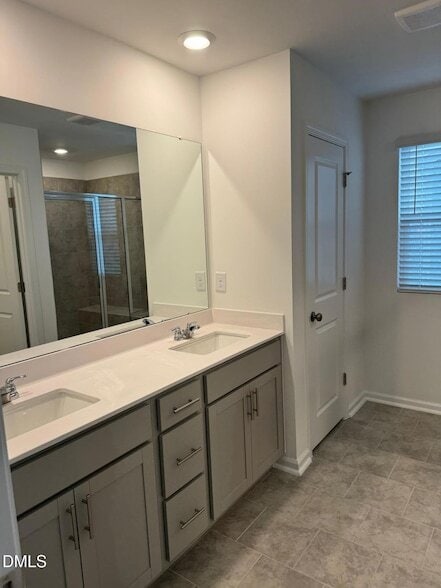 Building Photo - 214 S Finley Lndg Pkwy