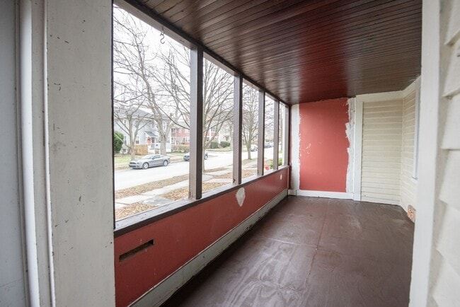 Building Photo - 1310 Webb Rd