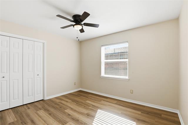 Building Photo - 1901 Wellington Dr