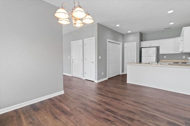 Building Photo - 211/213 Lloyd Street