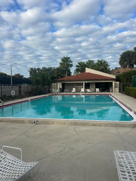 Building Photo - 2971 Estancia Blvd