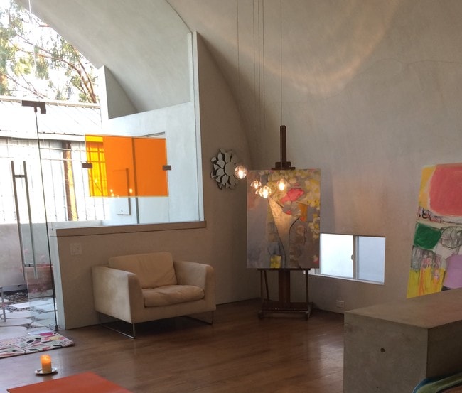 Front area - 818 1/2 California Ave