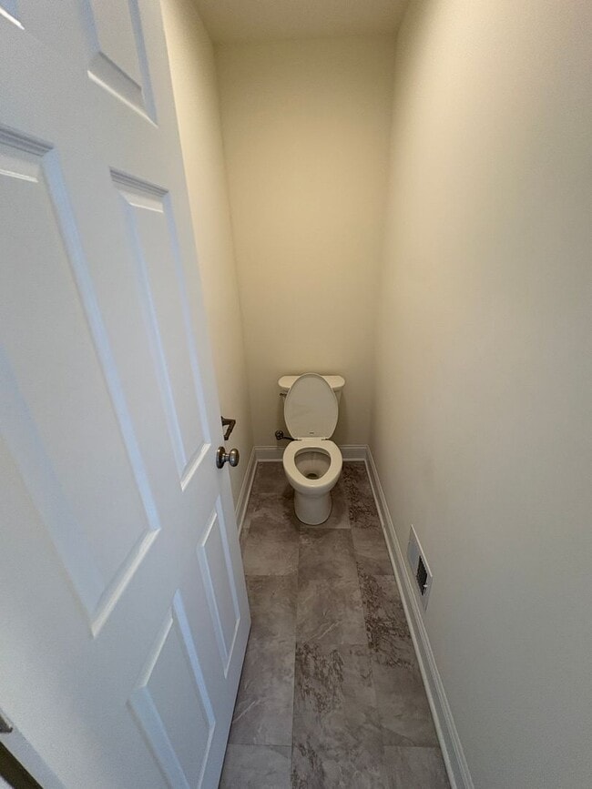 Building Photo - Charming 4 bedroom 3 bath in Ballston Lake #