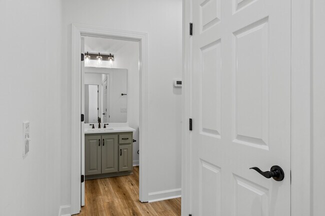 Building Photo - 32 Weatherby Cir