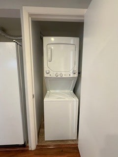 Building Photo - 6902 Lyons St