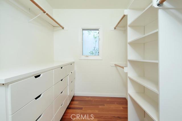 Building Photo - 345 Palos Verdes Dr W