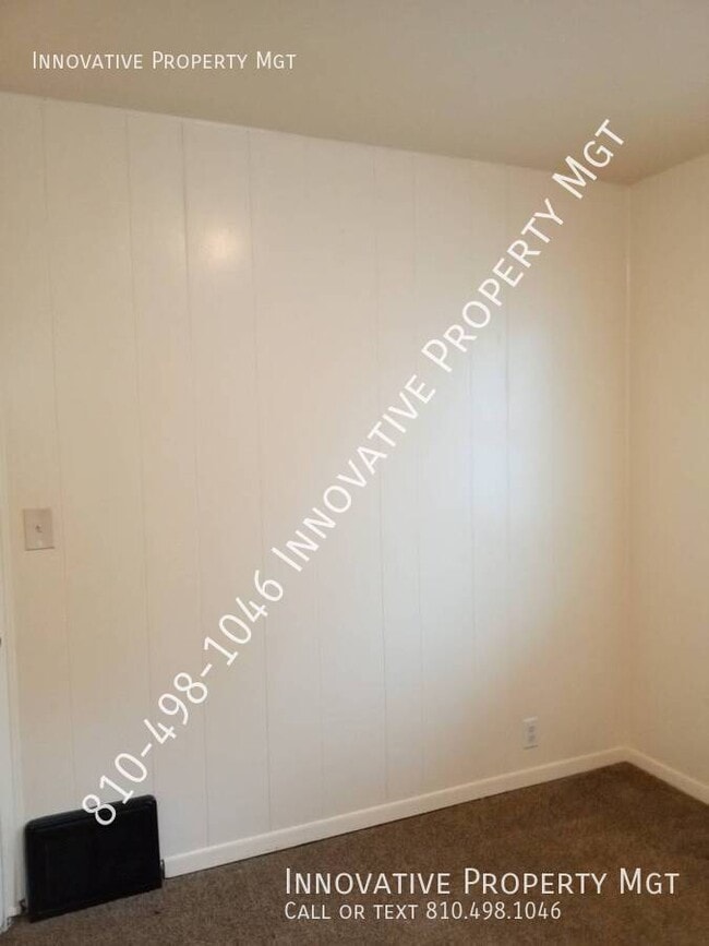 Building Photo - 2106 E Bristol Rd