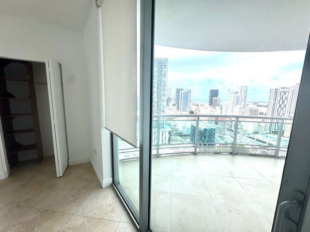 Building Photo - 350 S Miami Ave