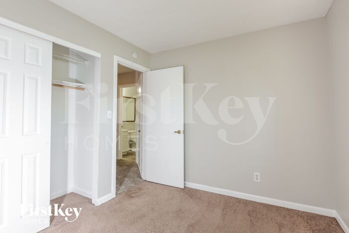 Building Photo - 4344 Braemar Dr