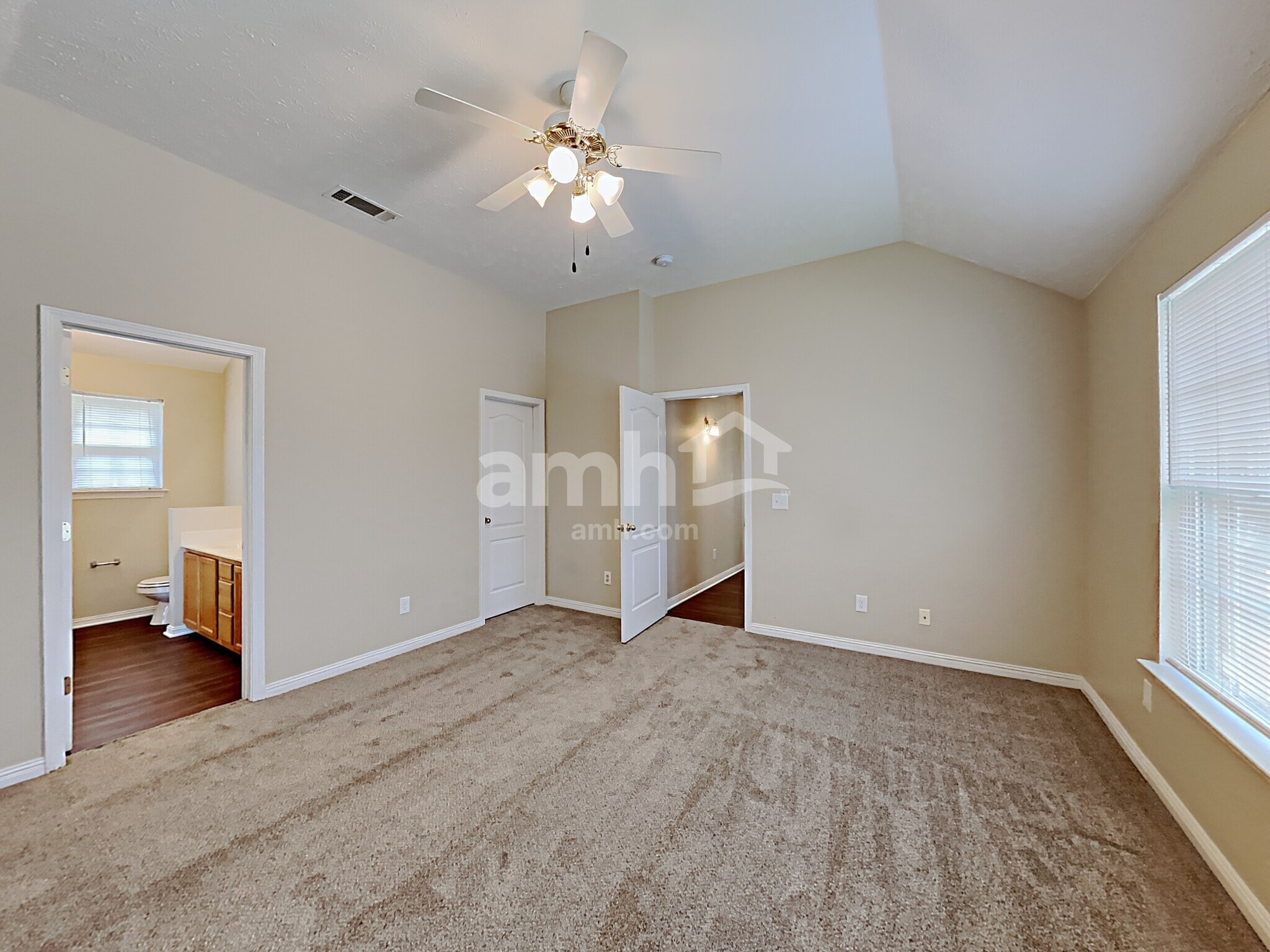 Building Photo - 2800 Rader Ridge Ct