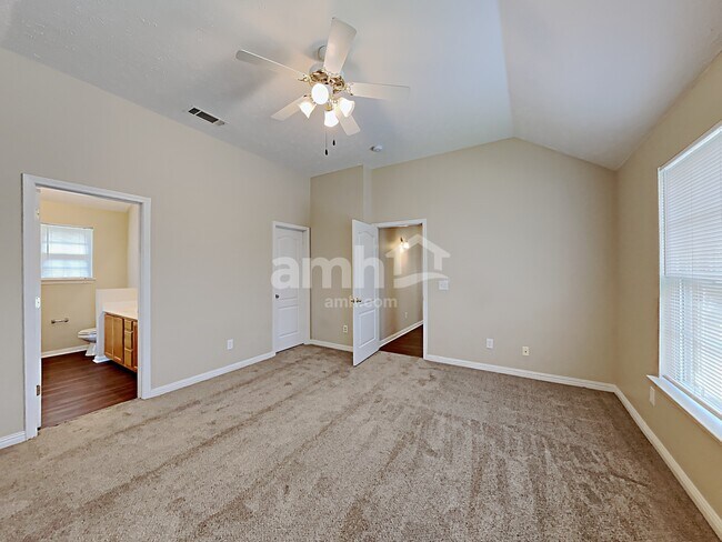 Building Photo - 2800 Rader Ridge Ct