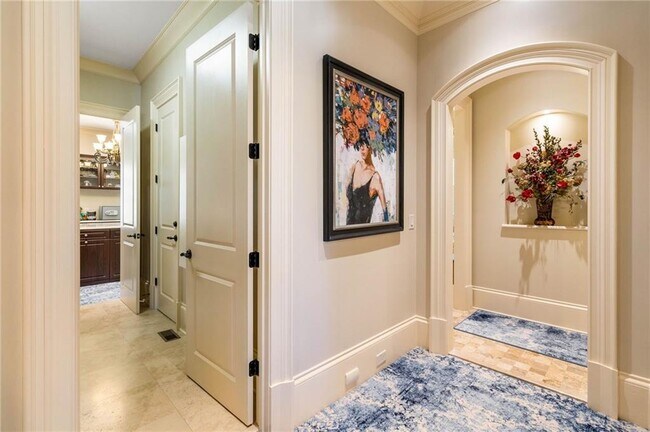 Building Photo - 4000 Heatherwood Way