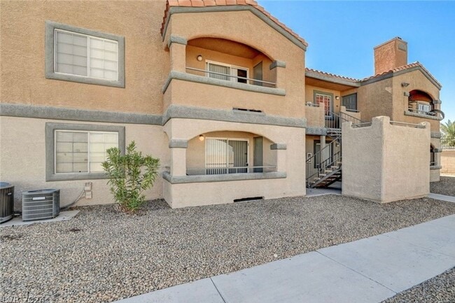 Building Photo - Two Bedroom Condo