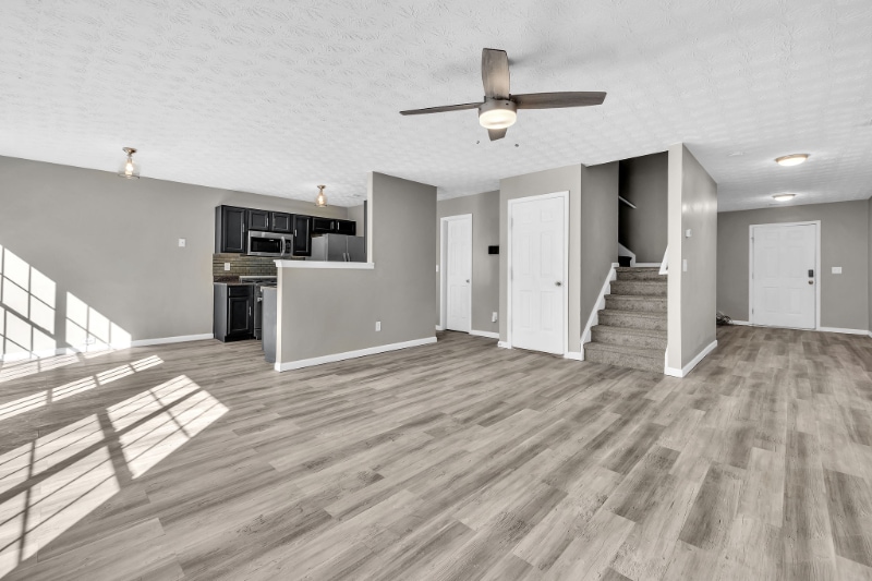 Building Photo - 732 Shadow Lake Dr