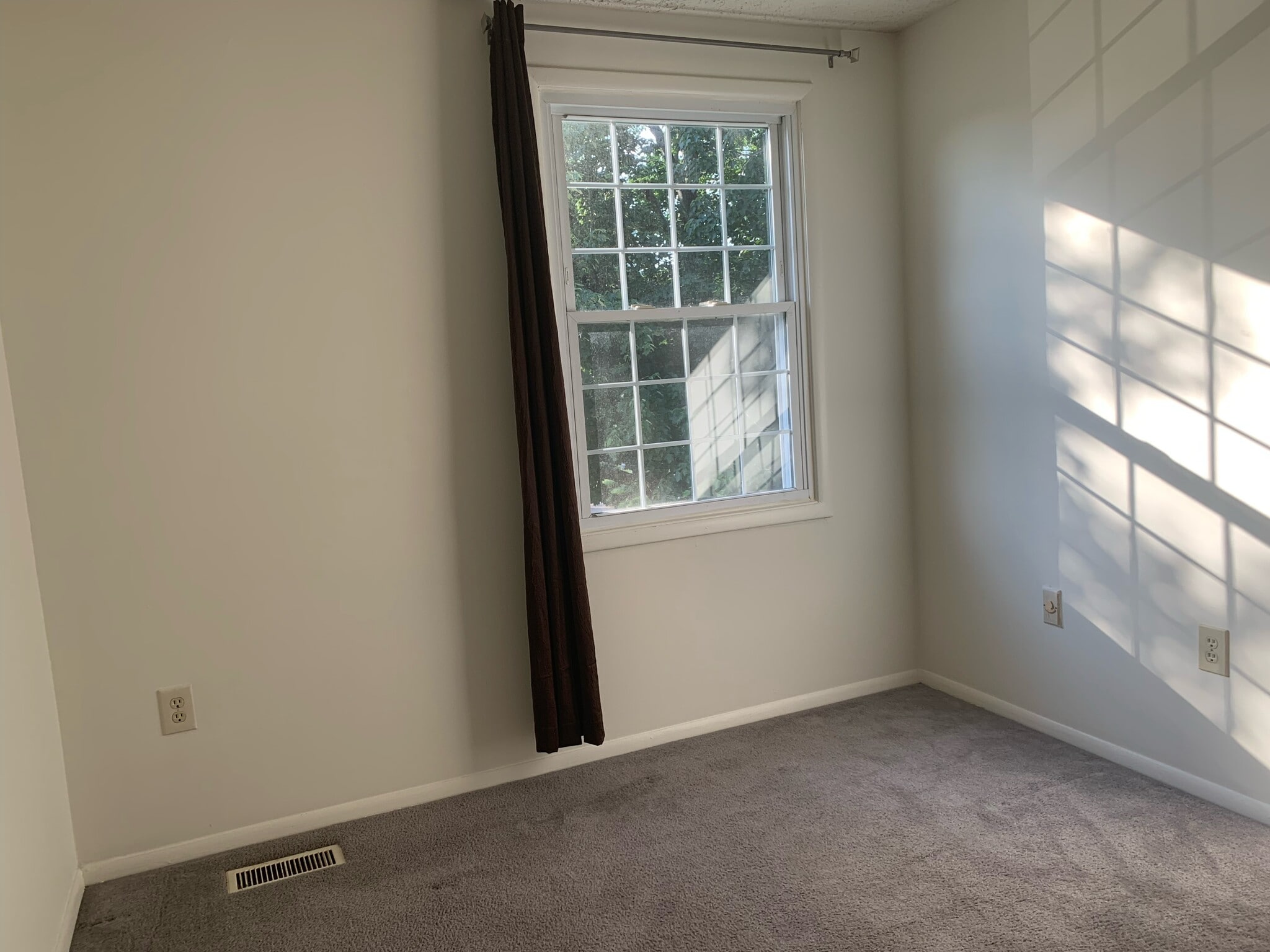 Building Photo - 7700 Fawn Ct