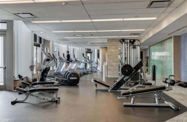 Building Photo - 420 E Waterside Dr