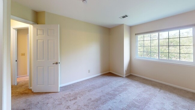 Building Photo - Serene Living in Rockville! Over 1,000 Squ...