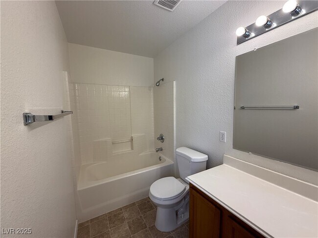 Building Photo - 5921 Forest Creek Rd