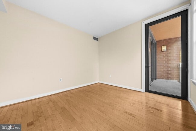 Building Photo - 631 D St NW