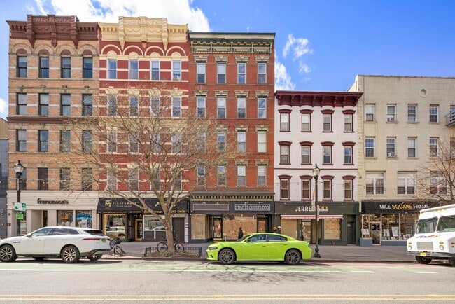 Building Photo - 322 Washington St