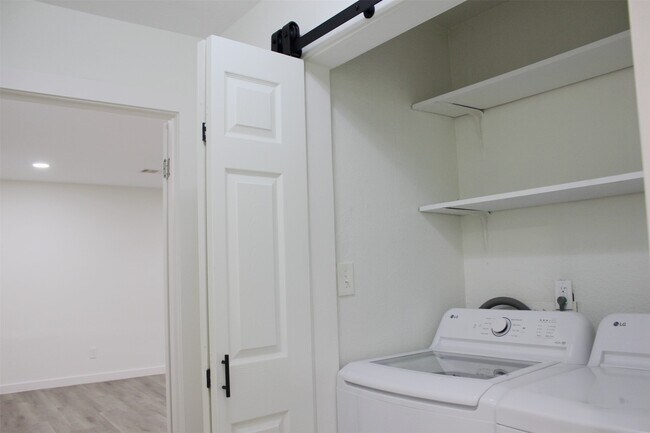 Building Photo - 5310 Randon Rd