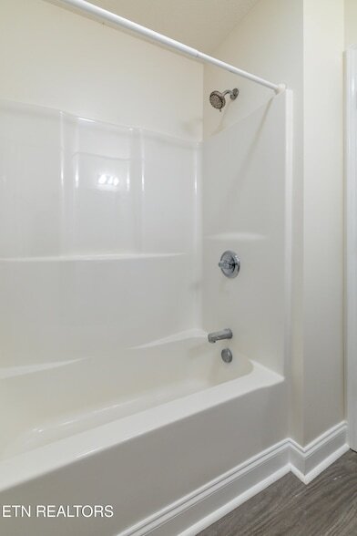 Building Photo - 5104 Cates Bend Way