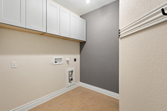 Building Photo - 3502 Roadstead Way