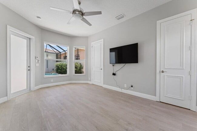 Building Photo - 128 Abondance Dr