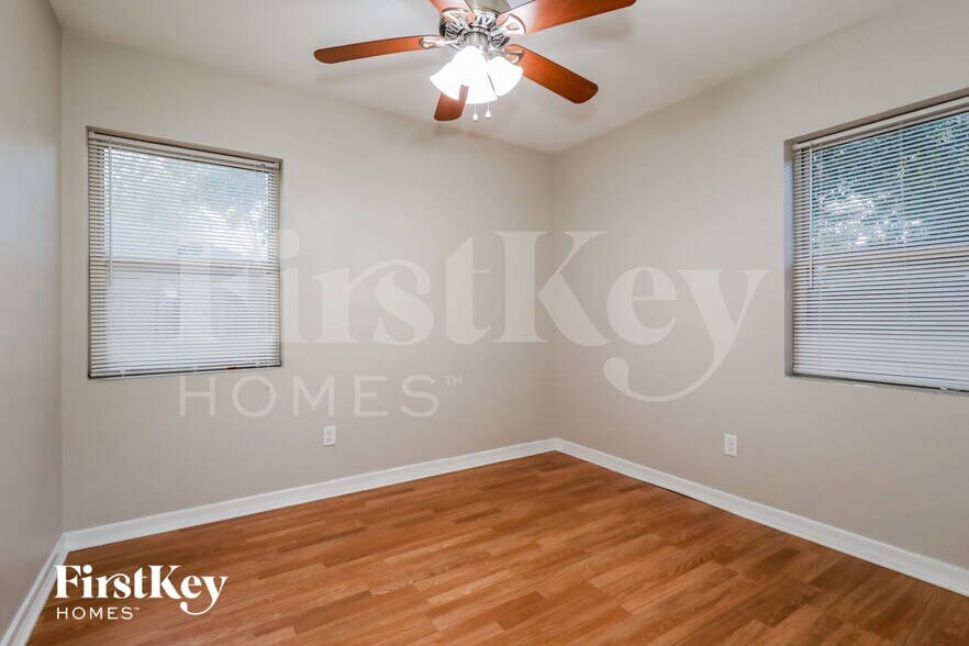 Building Photo - 5510 Graywood Rd