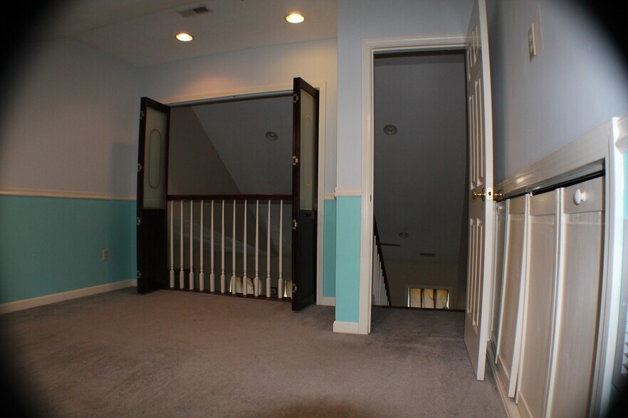 2nd Bedroom/Den - 11B Abigail Dr