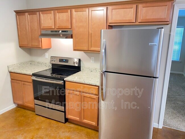 Building Photo - 9404 Eckley Pl