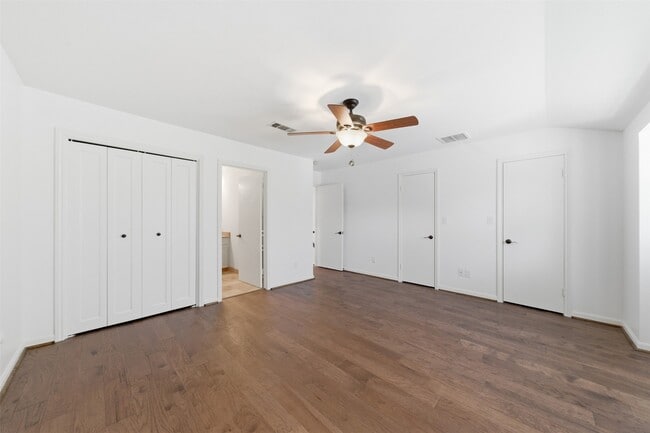 Building Photo - 8614 Oakford Dr