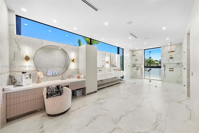 Building Photo - 1102 Washington St