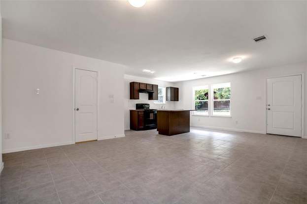 Building Photo - 26692 Pools Creek Dr