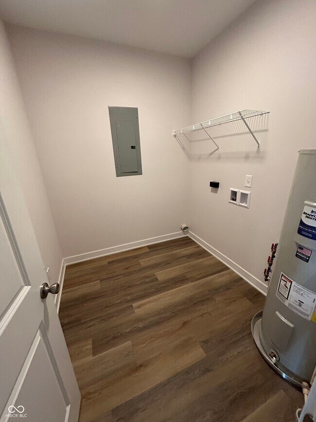 Building Photo - 1631 Montcalm St