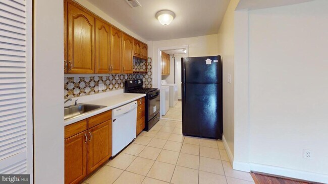 Building Photo - 8514 Chestnut Oak Rd