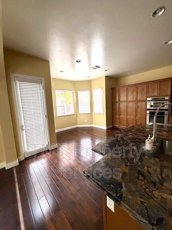 Building Photo - 6912 Riqueza Ct