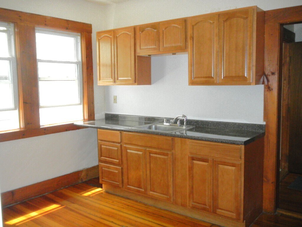 Building Photo - 3985 Washington St