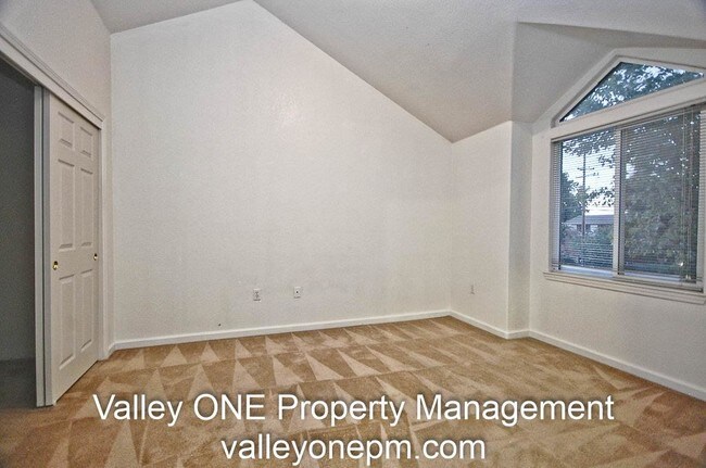 Building Photo - 1150 E Monte Vista Ave, Turlock, CA 95382