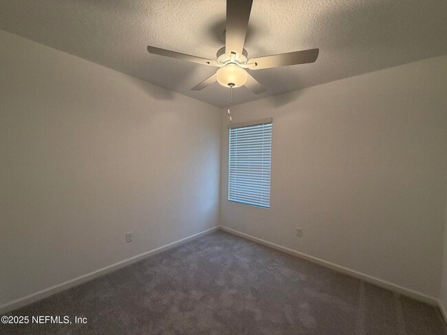 Building Photo - 578 Holly Lks Dr