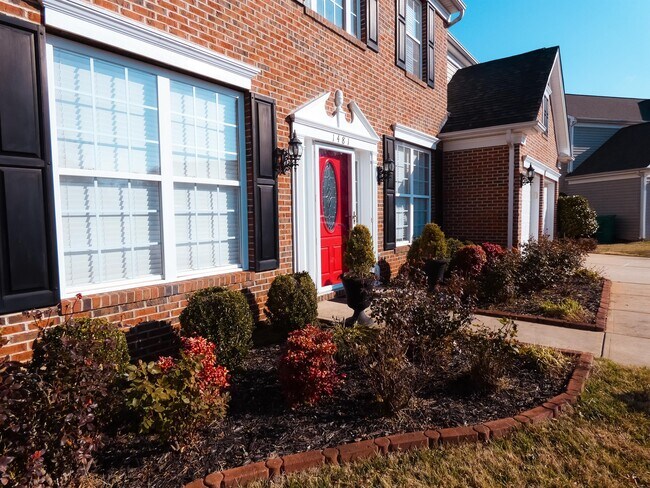 Building Photo - 1481 Cantwell Ct