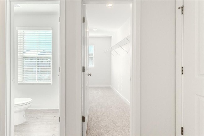 Building Photo - 7325 Mulberry St