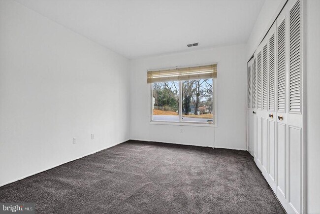 Building Photo - 8801 Monmouth Dr